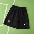 MANCHESTER UNITED BLACK III 03/04 KIDS KIT (RETRO)