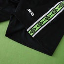 MANCHESTER UNITED BLACK III 98/99 KIDS KIT (RETRO)