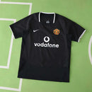 MANCHESTER UNITED BLACK III 03/04 KIDS KIT (RETRO)