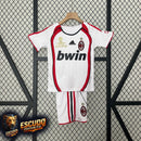 MILAN II 06/07 LIMITED EDITION CHAMPIONS LEAGUE KIDS KIT (RETRO)