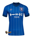 Ipswich Town - 2024-25 - Ipswich Town - Fútbol - Premier League - Blue - White - Umbro - Diseño - Temporada - Jersey home - Club - Estadio - Jugadores - Moda - Estilo - Comprar - Jerseys de