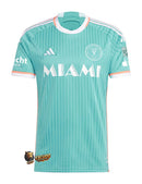 Inter Miami - New jersey - Messi modelo - Lanzamiento - Fútbol internacional - Prestigio - Club - Expectativa - Aficionados - Estrella - Visibilidad - Impacto.
